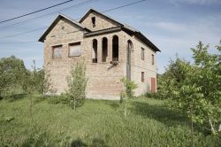 Незавершене будівництво житлового будинку